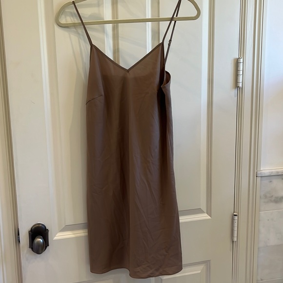 Nightgown - Picture 1 of 3